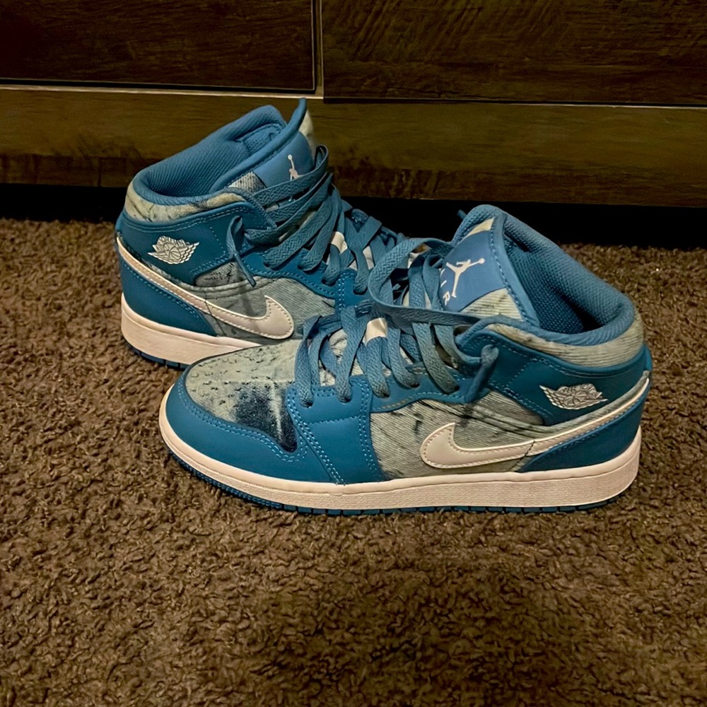 Blue size 4.5